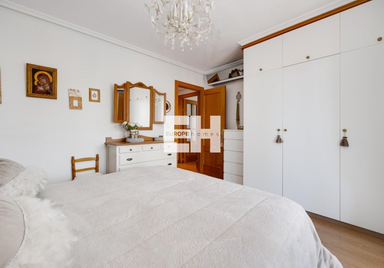 Segunda mano - Atico - Torrevieja - Centro