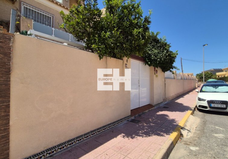 Segunda mano - town house - Torrevieja - Costa Blanca
