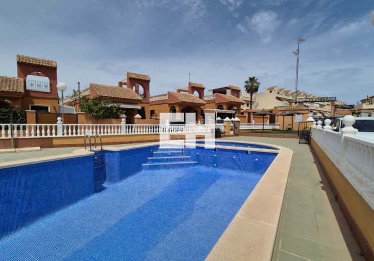 Segunda mano - villa - Torrevieja - Costa Blanca