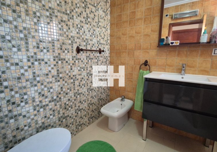 Segunda mano - villa - Torrevieja - Costa Blanca