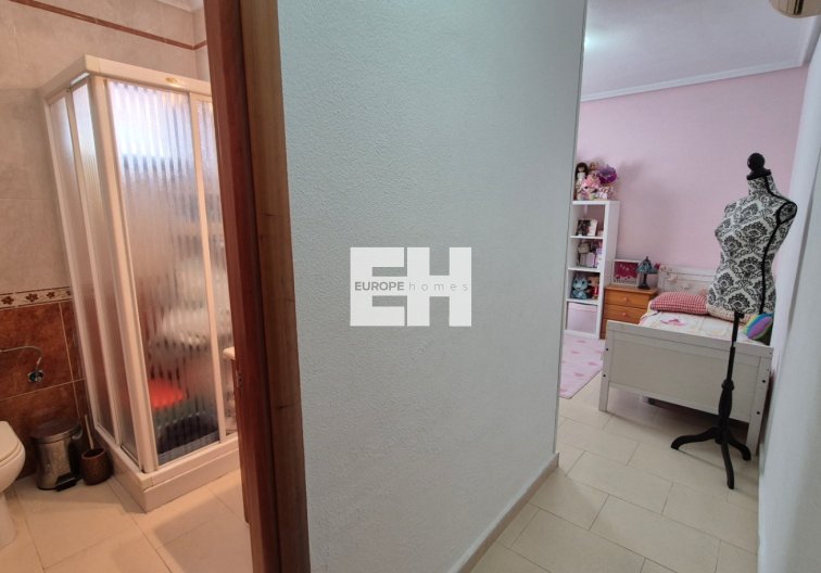 Segunda mano - villa - Torrevieja - Costa Blanca