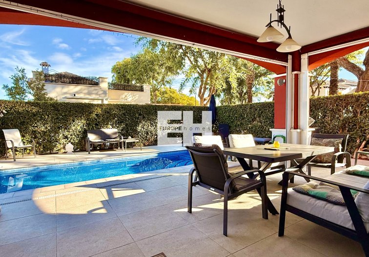 Segunda mano - villa - Mar Menor Golf Resort - Inland