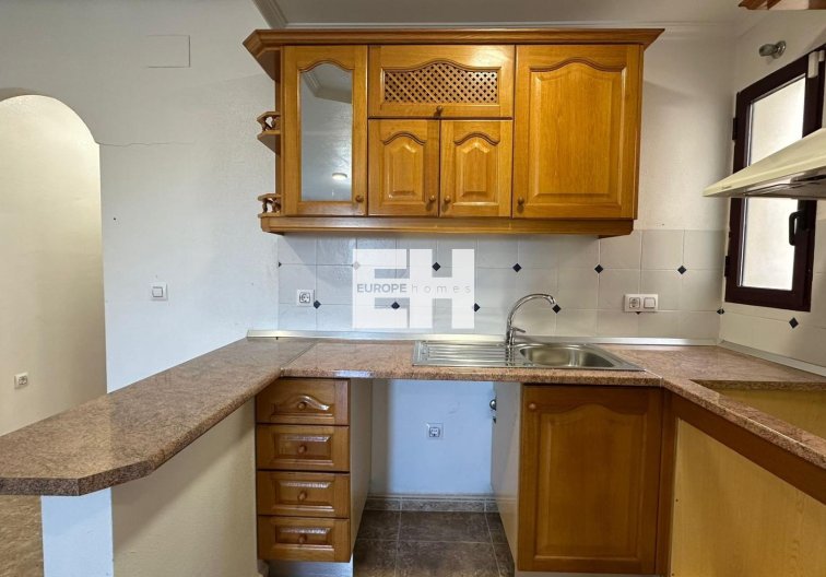 Resale - Apartment - Orihuela Costa - Campoamor