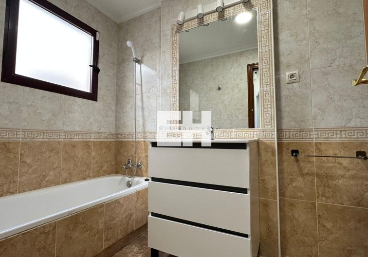 Resale - Apartment - Orihuela Costa - Campoamor