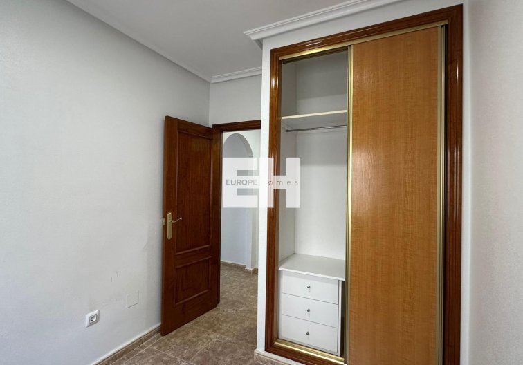 Resale - Apartment - Orihuela Costa - Campoamor