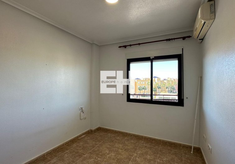 Resale - Apartment - Orihuela Costa - Campoamor