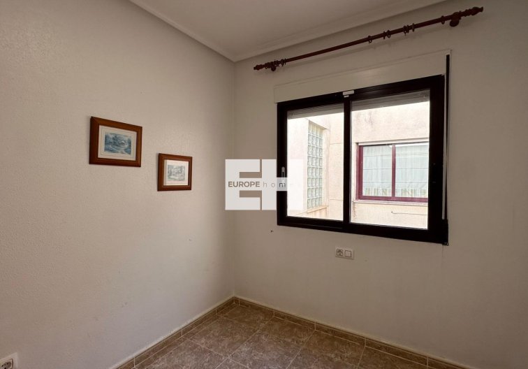 Resale - Apartment - Orihuela Costa - Campoamor