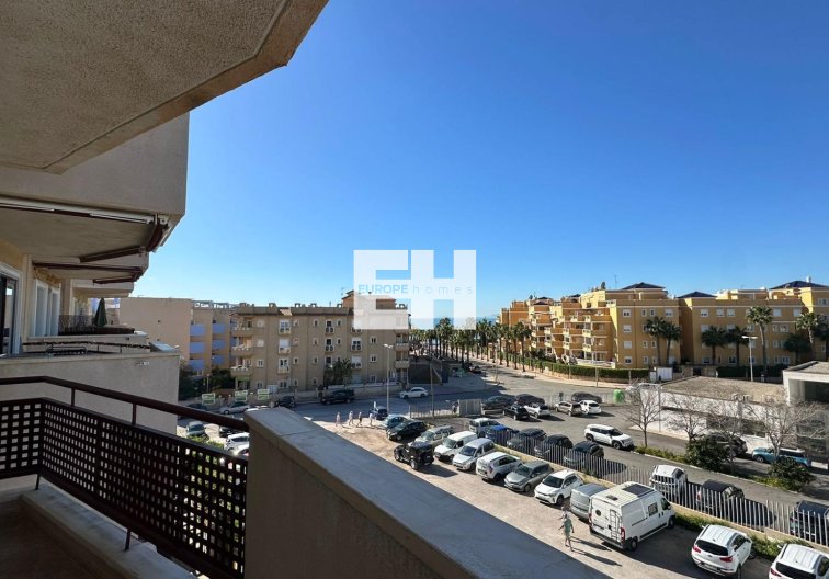 Resale - Apartment - Orihuela Costa - Campoamor