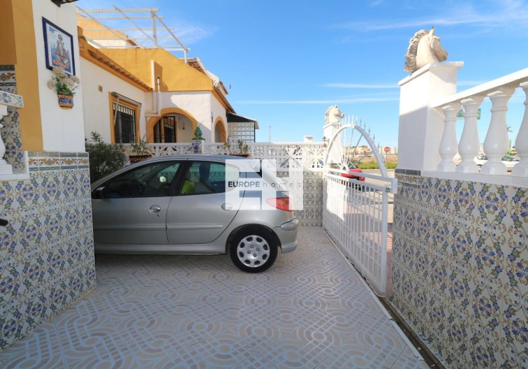 Segunda mano - Bungalow - Torrevieja - El Limonar