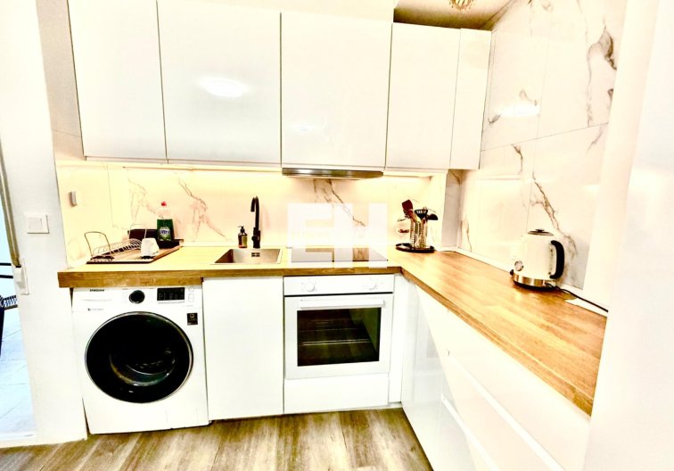 Segunda mano - Apartamento  - Torrevieja - La Mata Pueblo