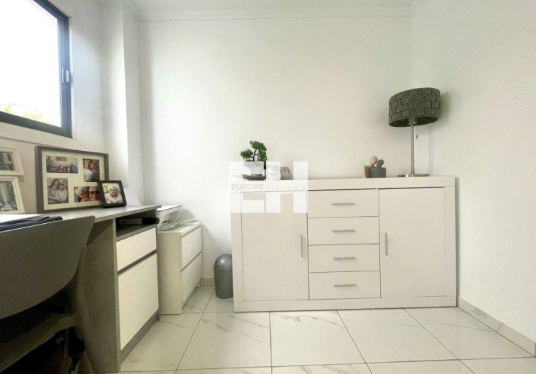 Resale - Apartment - Orihuela Costa - Costa Blanca