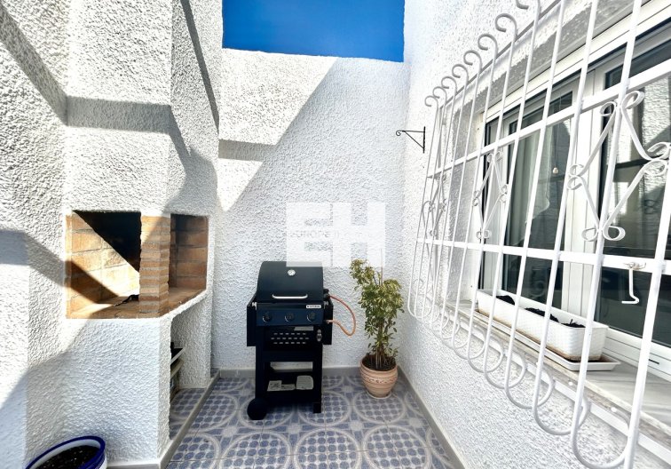 Segunda mano - villa - Villamartin - Costa Blanca