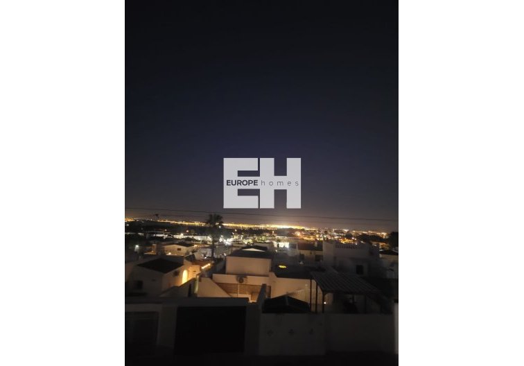 Segunda mano - villa - Villamartin - Costa Blanca