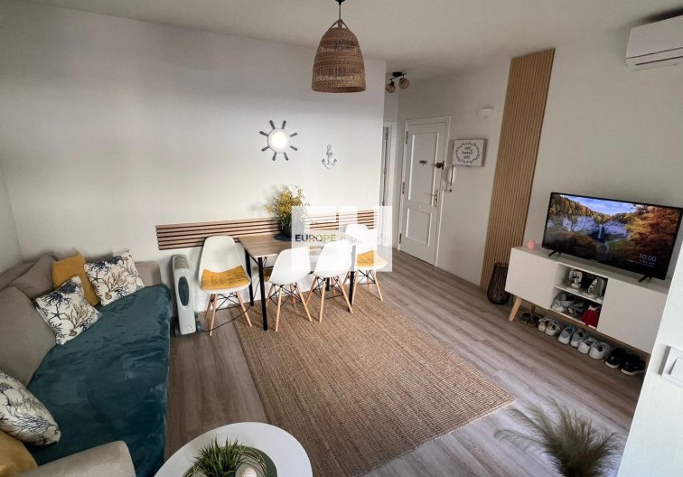 Segunda mano - Apartamento  - Torrevieja - Centro