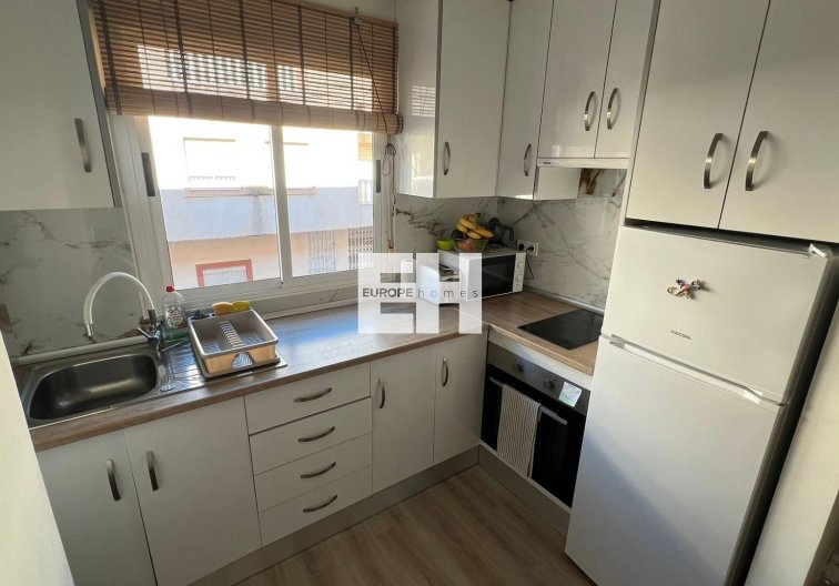 Segunda mano - Apartamento  - Torrevieja - Centro