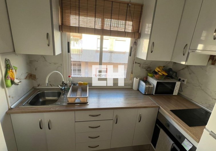 Segunda mano - Apartamento  - Torrevieja - Centro