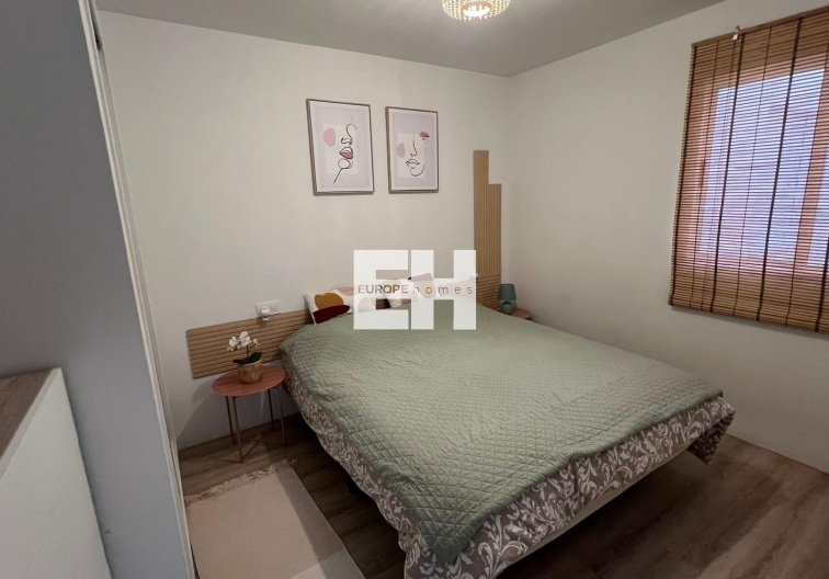 Segunda mano - Apartamento  - Torrevieja - Centro