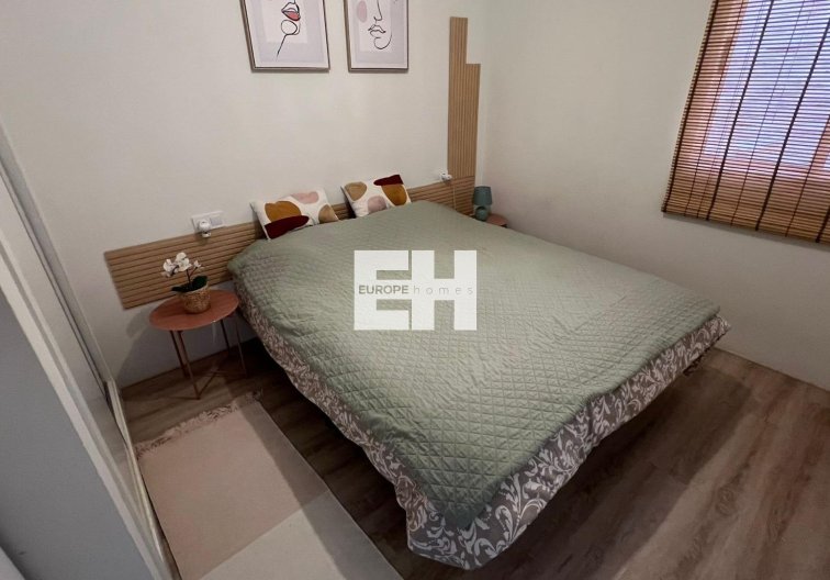 Segunda mano - Apartamento  - Torrevieja - Centro