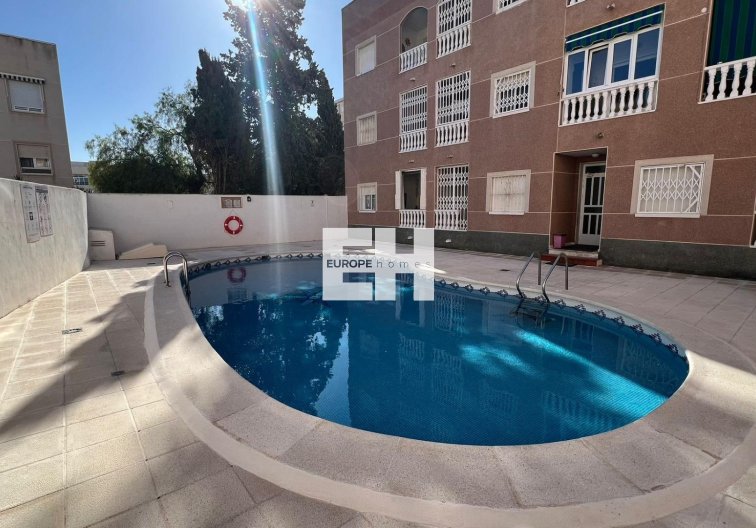Segunda mano - Apartamento  - Torrevieja - Centro
