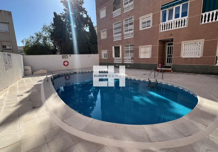 Segunda mano - Apartamento  - Torrevieja - Centro
