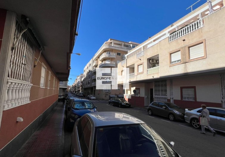 Segunda mano - Apartamento  - Torrevieja - Centro