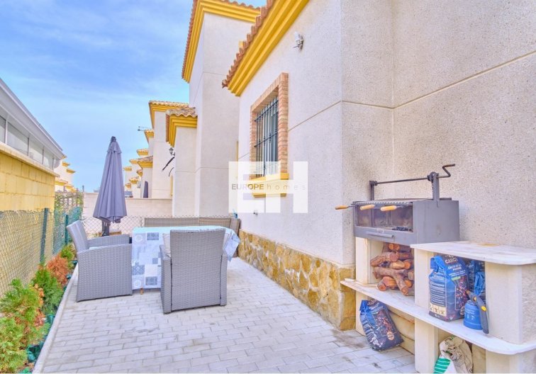 Segunda mano - villa - Los Montesinos - Costa Blanca