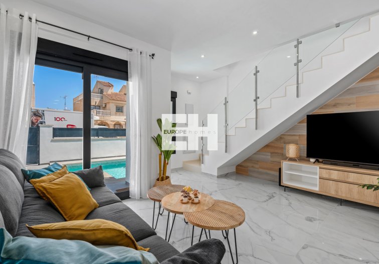 Segunda mano - villa - Torrevieja - Costa Blanca
