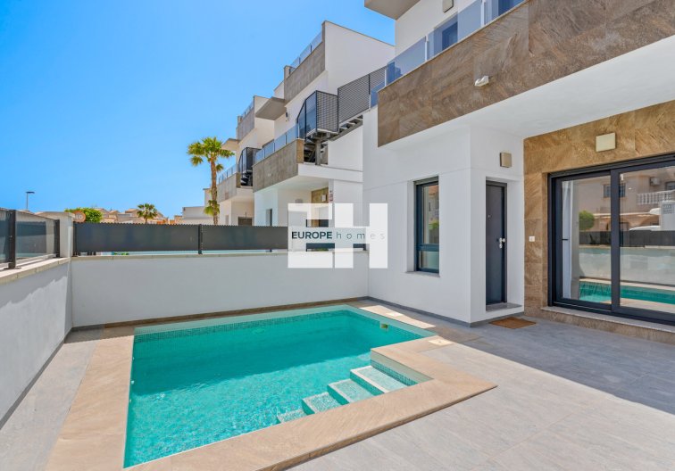 Segunda mano - villa - Torrevieja - Costa Blanca