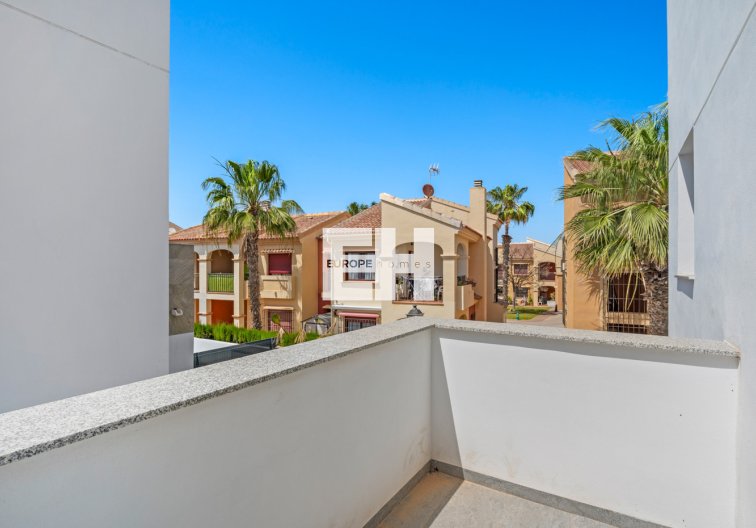 Segunda mano - villa - Torrevieja - Costa Blanca