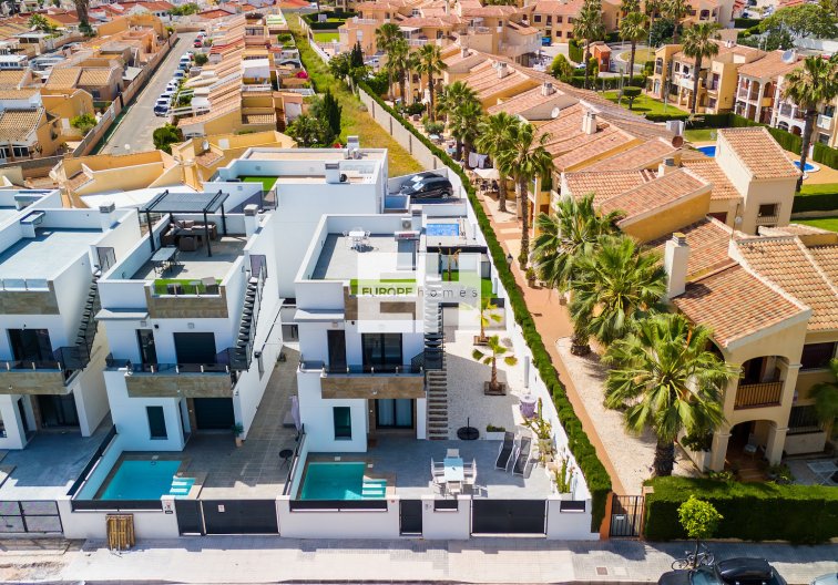 Segunda mano - villa - Torrevieja - Costa Blanca