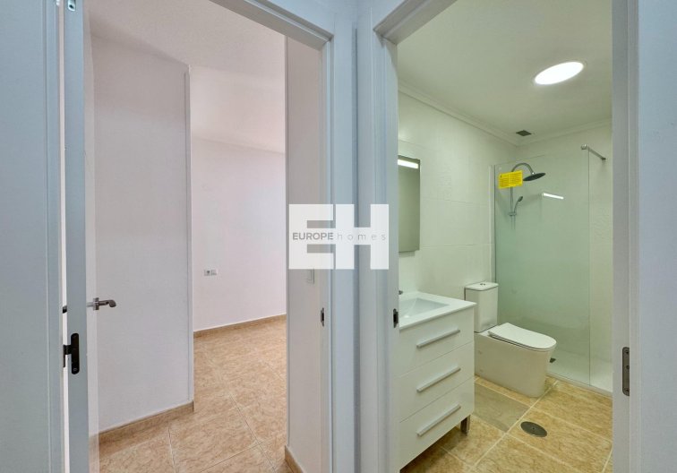 Segunda mano - Apartamento  - Torrevieja - Centro