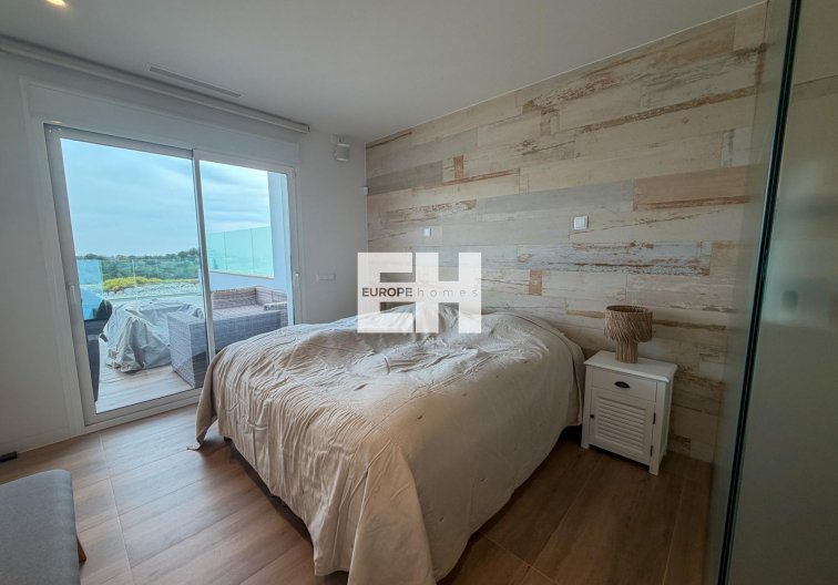Segunda mano - Apartamento  - Orihuela - Las Colinas Golf