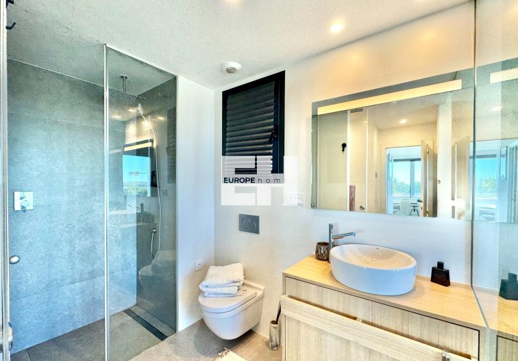 Segunda mano - Apartamento  - Orihuela - Las Colinas Golf