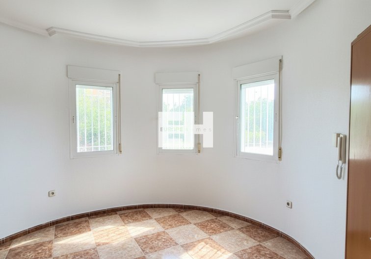 Segunda mano - villa - Los Balcones - Costa Blanca