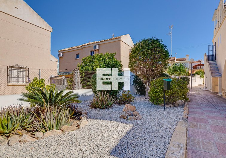 Segunda mano - Bungalow - Torrevieja - La Siesta - El Salado - Torreta