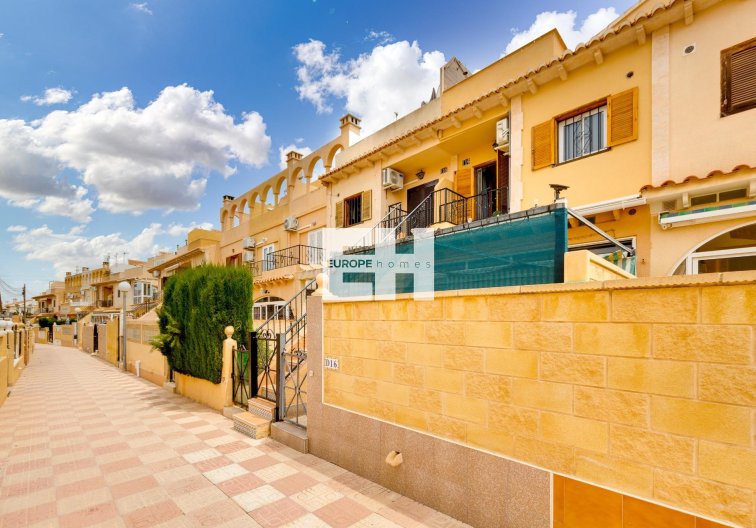 Segunda mano - Bungalow - Torrevieja - La Siesta - El Salado - Torreta