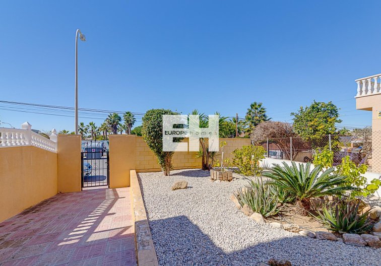 Segunda mano - Bungalow - Torrevieja - La Siesta - El Salado - Torreta