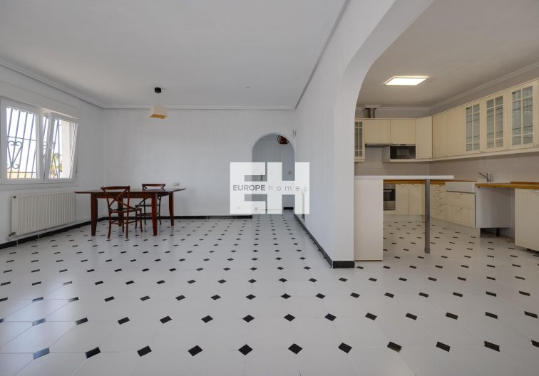 Segunda mano - villa - Torrevieja - La Siesta - El Salado - Torreta