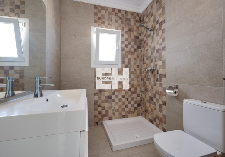 Segunda mano - villa - Torrevieja - La Siesta - El Salado - Torreta