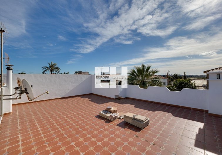 Segunda mano - villa - Torrevieja - La Siesta - El Salado - Torreta