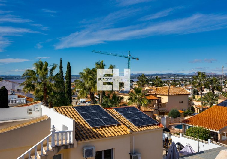 Segunda mano - villa - Torrevieja - La Siesta - El Salado - Torreta