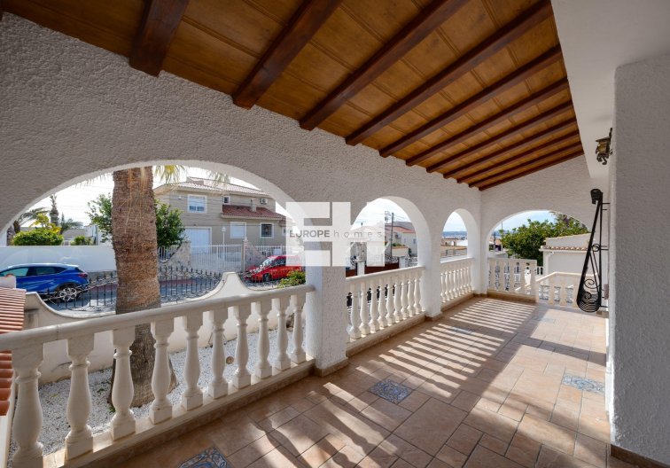 Segunda mano - villa - Torrevieja - La Siesta - El Salado - Torreta