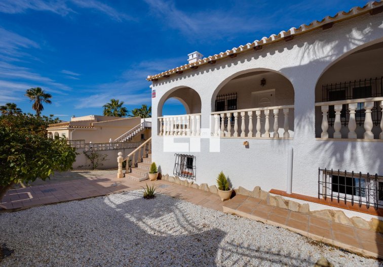 Segunda mano - villa - Torrevieja - La Siesta - El Salado - Torreta