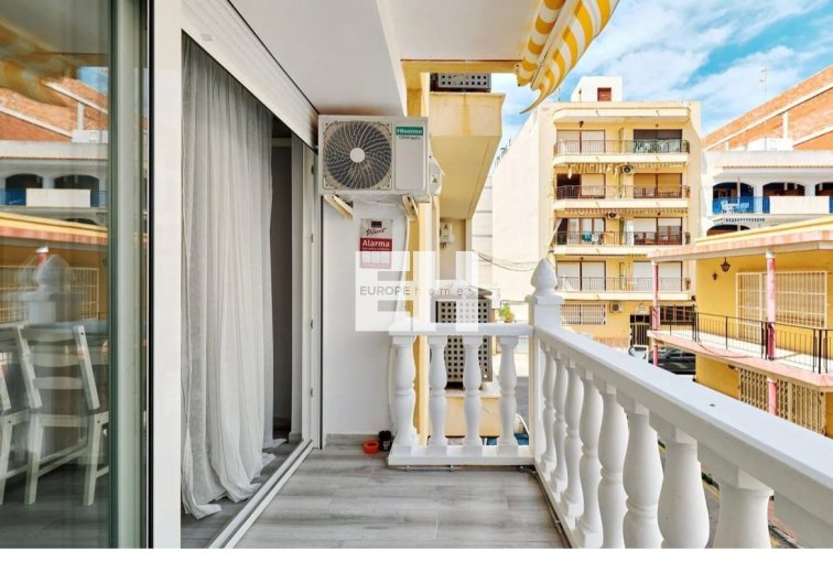 Segunda mano - Apartamento  - Torrevieja - Centro
