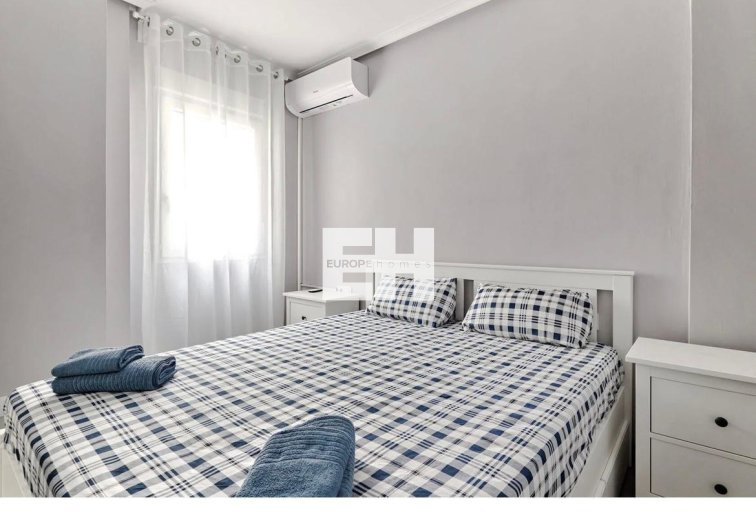 Segunda mano - Apartamento  - Torrevieja - Centro