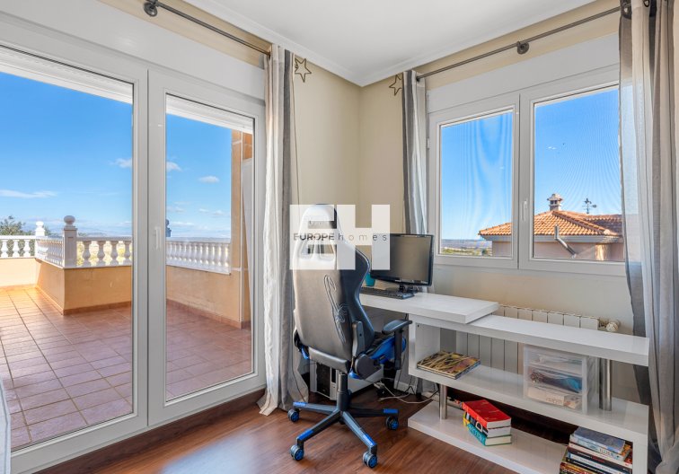 Segunda mano - villa - Ciudad De Las Comunicaciones - Costa Blanca
