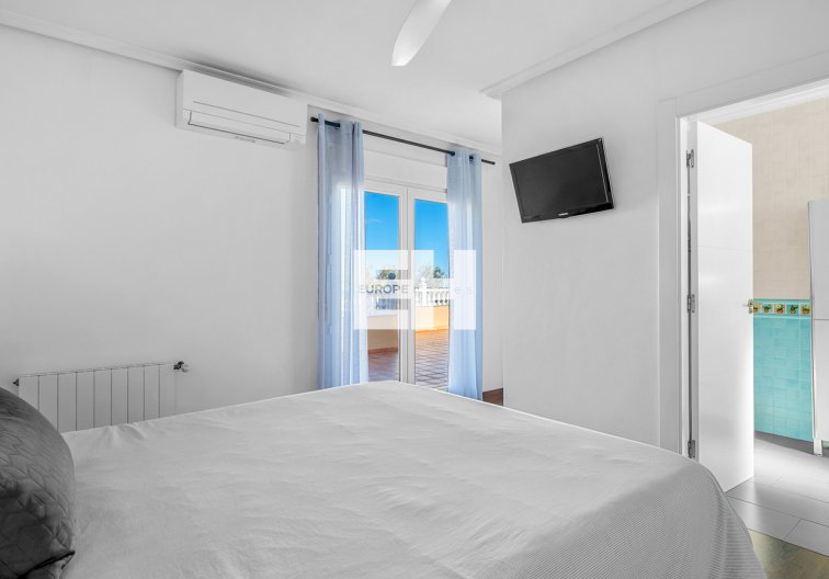 Segunda mano - villa - Ciudad De Las Comunicaciones - Costa Blanca