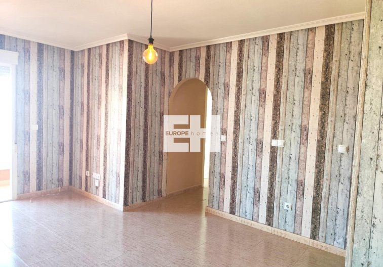 Segunda mano - Apartamento  - Torrevieja - Centro