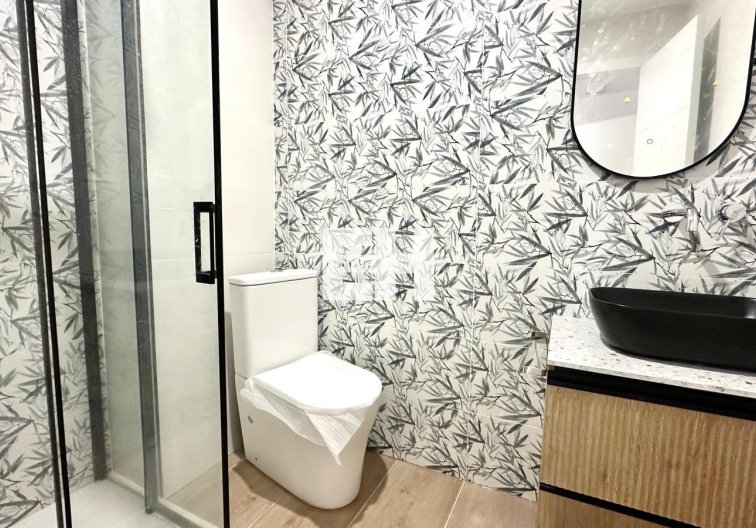 Segunda mano - Apartamento  - Torrevieja - Centro