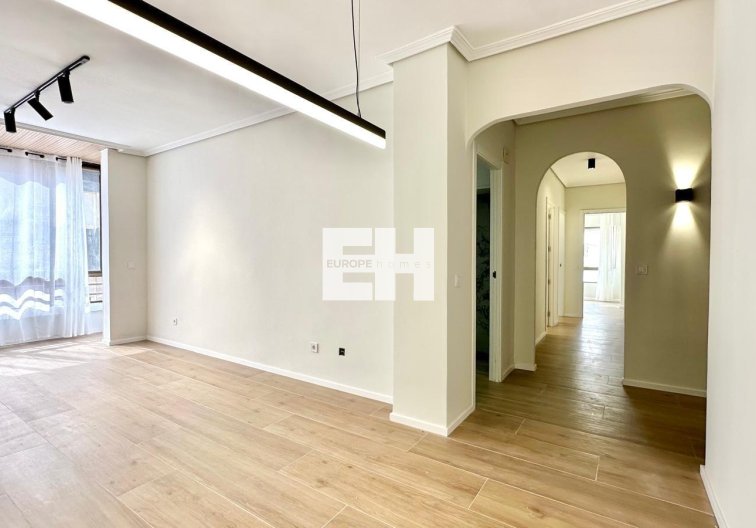 Segunda mano - Apartamento  - Torrevieja - Centro